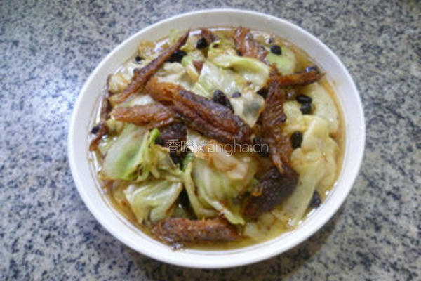 豆豉鲮鱼炒包心菜的做法图解10