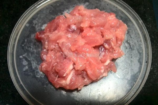 榨菜肉丝的做法图解1