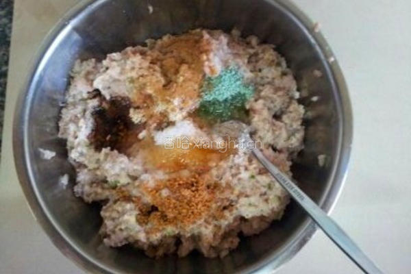 鲜蘑猪肉馄饨的做法图解7