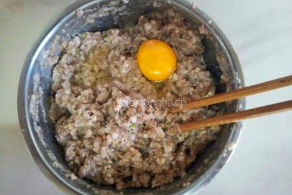 鲜蘑猪肉馄饨的做法图解8