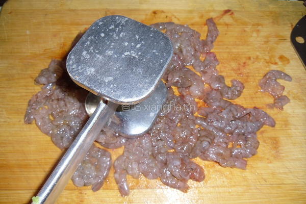 风味虾线火锅的做法图解2