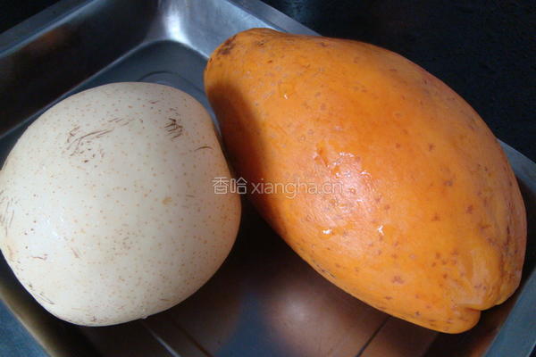 梨丝拌木瓜的做法图解1
