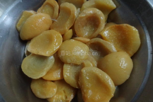 黄桃果酱的做法图解1