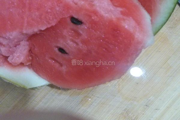 爱心水果拼盘的做法图解2