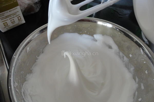 草莓蛋糕的做法图解4