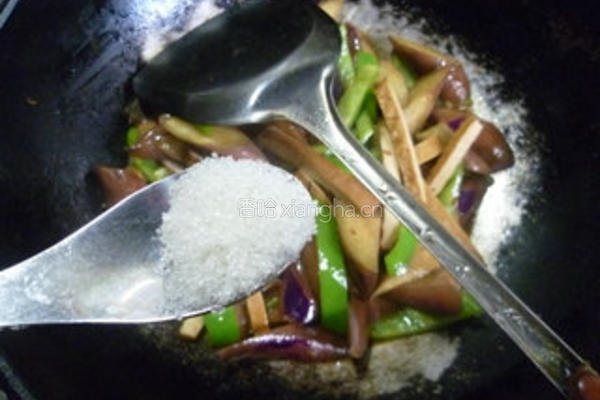 香干炒茄子的做法图解12