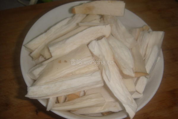 杏鲍菇炒香干的做法图解1