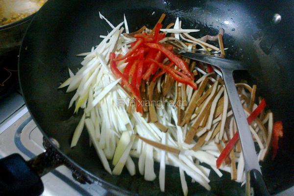 茭白香干炒肉丝的做法图解4