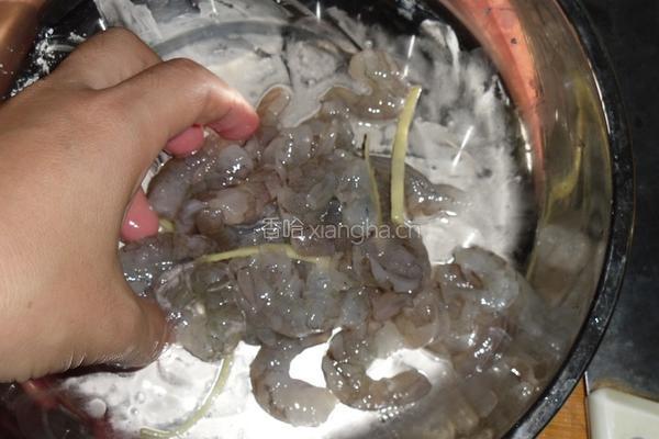 出水芙蓉虾仁的做法图解4