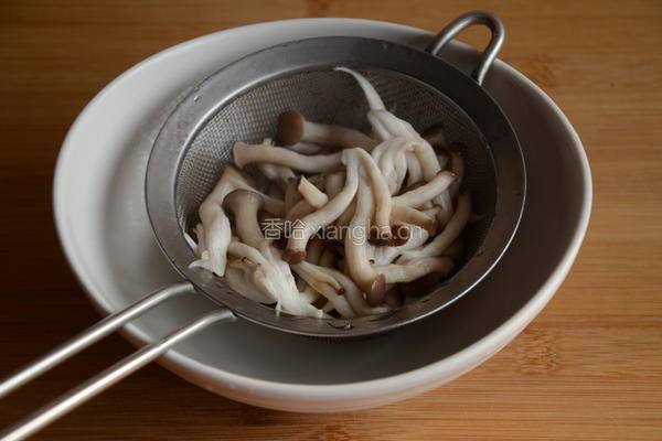 蘑菇炒香干的做法图解4