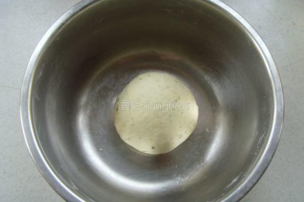香葱梳打饼干的做法图解3