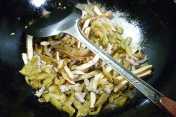 香干里脊肉炒榨菜的做法图解9