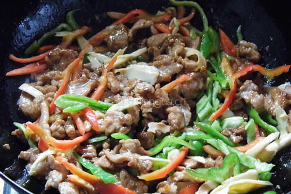 甜椒小炒肉的做法图解9