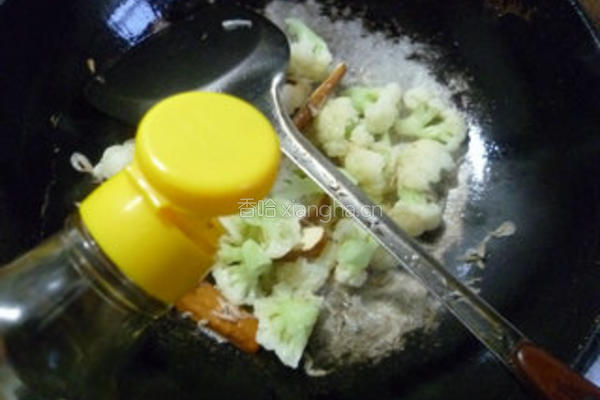 虾皮香干炒花菜的做法图解9