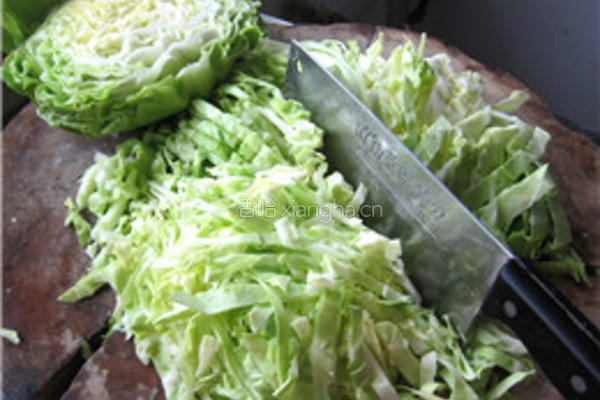甘蓝菜水饺的做法图解2