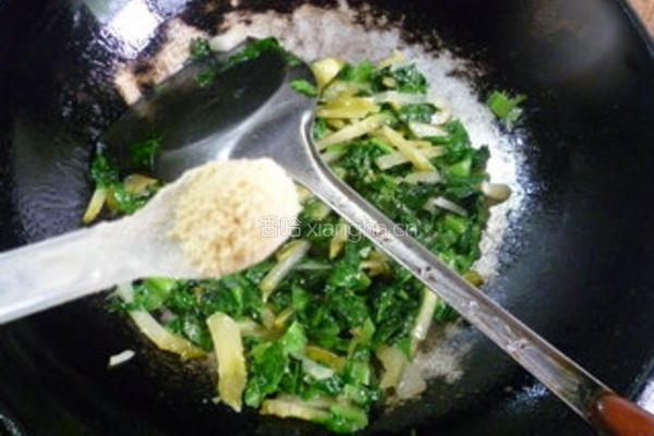 莴笋叶炒榨菜的做法图解9