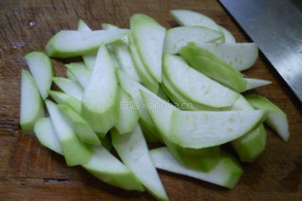榨菜炒夜开花的做法图解3