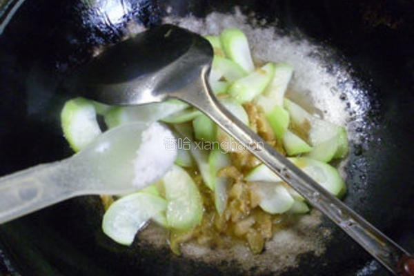 榨菜炒夜开花的做法图解7