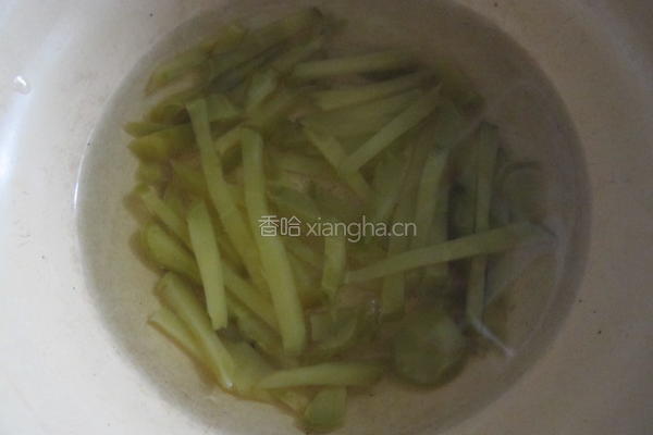 骨汤煮面的做法图解2