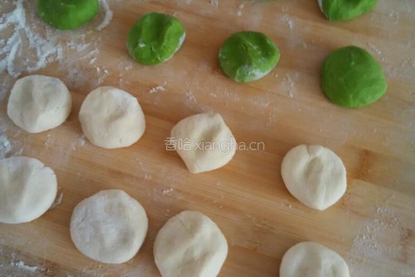 白菜小笼包的做法图解3