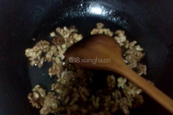 琥珀核桃的做法图解3
