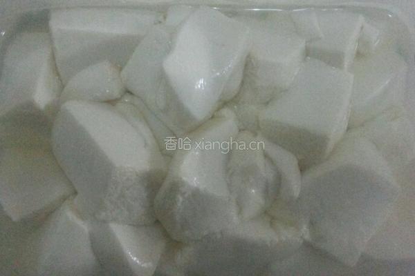 香椿拌豆腐的做法图解4