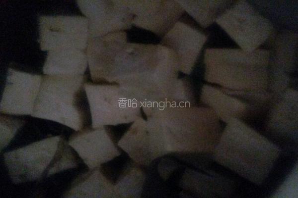 自制臭豆腐乳的做法图解1