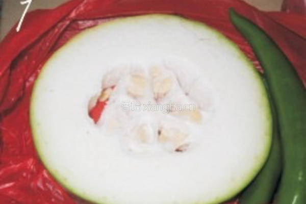 豆鼓烧冬瓜的做法图解1