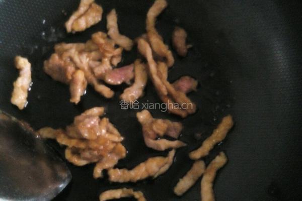 肉丝炒豆腐泡的做法图解3