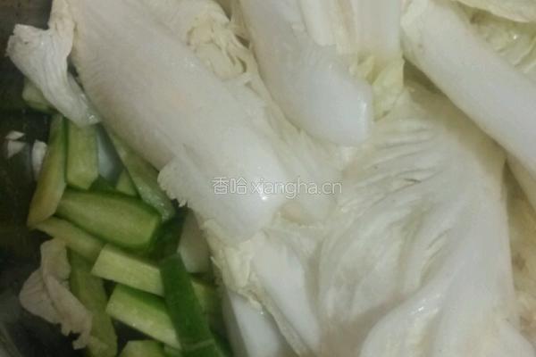 辣白菜的做法图解1
