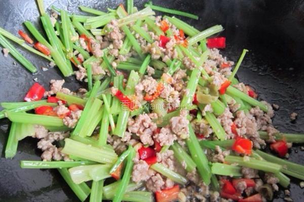 毛芹炒肉末的做法图解11