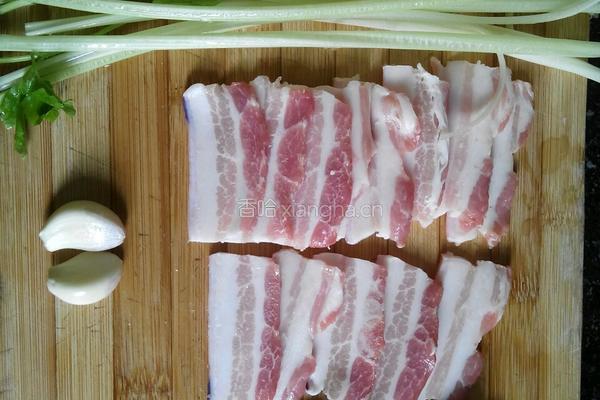 回锅肉的做法图解1