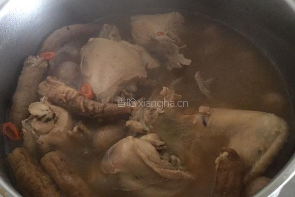 马卡黄芪党参鸡汤的做法图解5