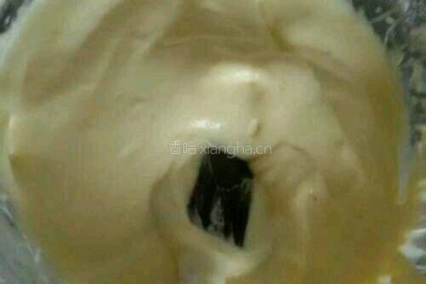 戚风奶油蛋糕卷的做法图解3