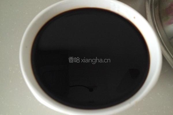 荷香三黄鸡的做法图解1
