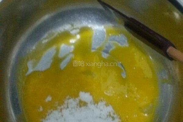 千叶戚风蛋糕卷的做法图解3