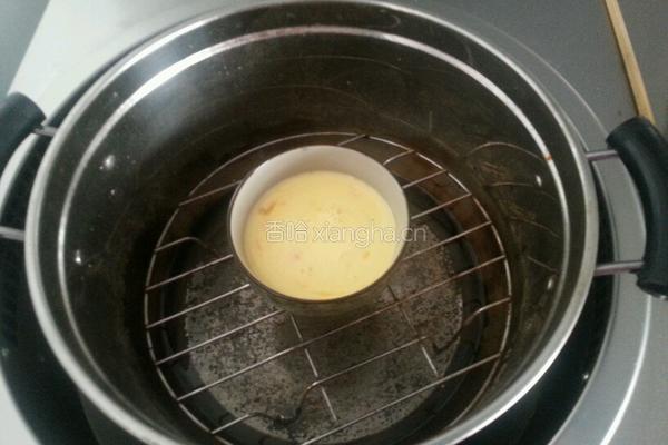 牛奶蒸鸡蛋的做法图解3
