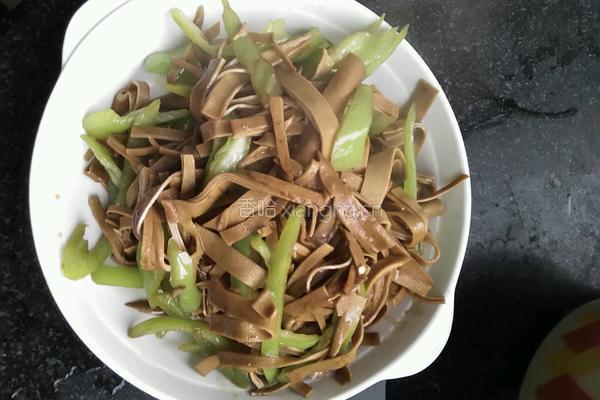 豆腐皮青椒的做法图解7