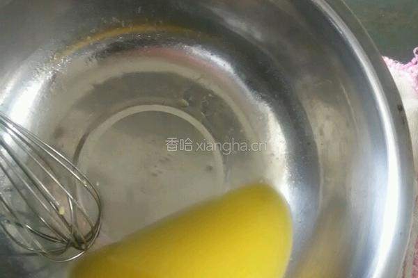 果泥蛋糕的做法图解1