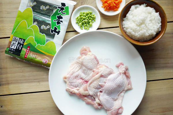 海苔鸡腿饭卷的做法图解1