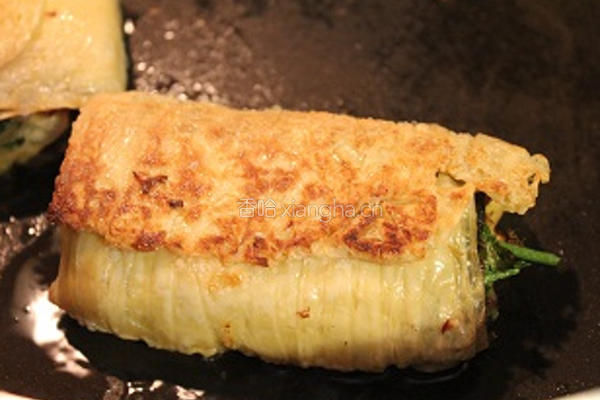 海苔肉松豆皮卷的做法图解3