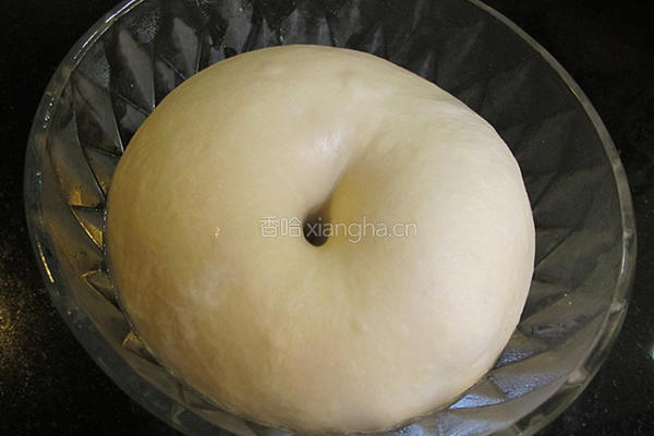 红豆鲜奶面包的做法图解6