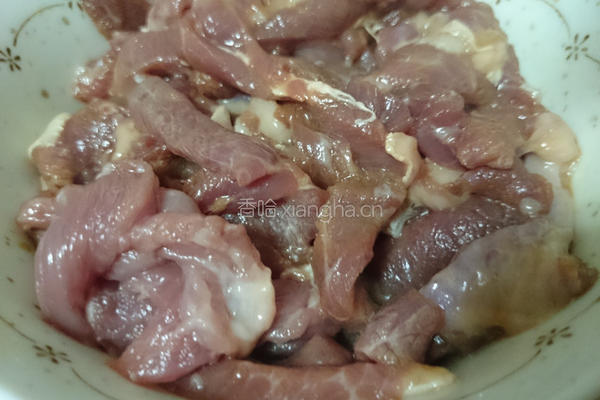 榨菜肉丝面的做法图解1