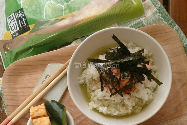 鲑鱼海苔茶泡饭的做法图解5