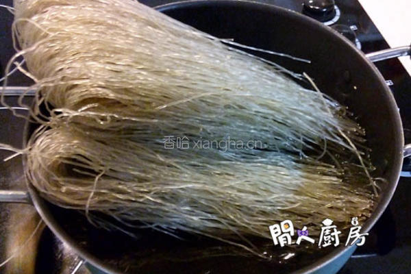 韩式炒薯粉的做法图解2