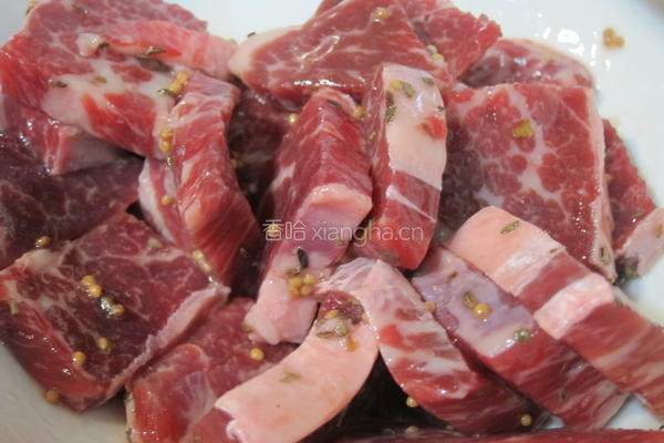 香料橄榄牛小排的做法图解1