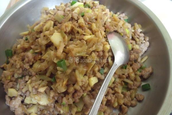 榨菜肉包的做法图解4