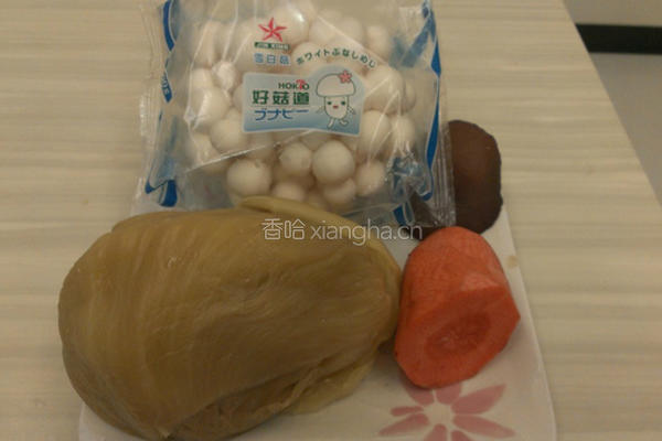 菇菇炒榨菜的做法图解1