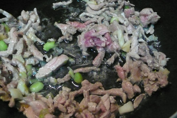榨菜肉丝的做法图解1