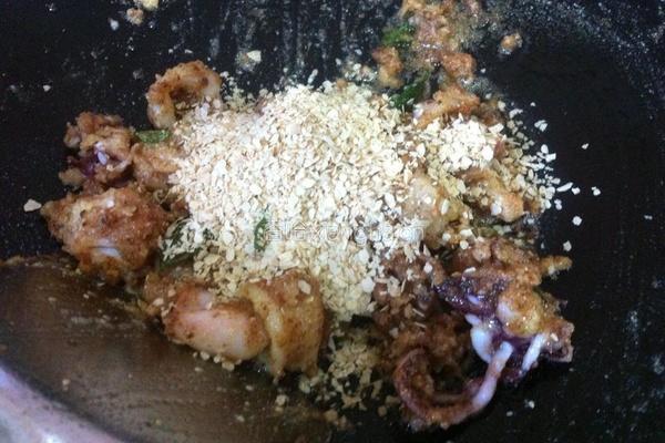 奶油麦片墨鱼的做法图解4